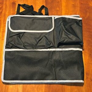 Hanging organizer for SUV/Jeep/Truck